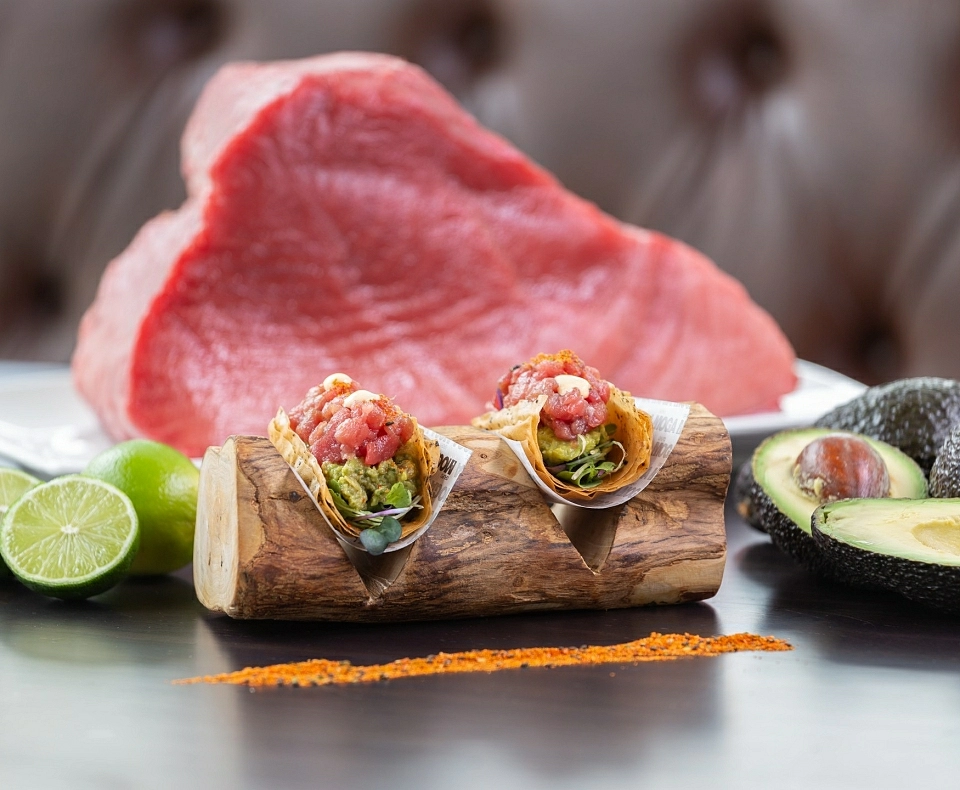 Rice dishes, paellas and seafood in Cala'n Bosch
